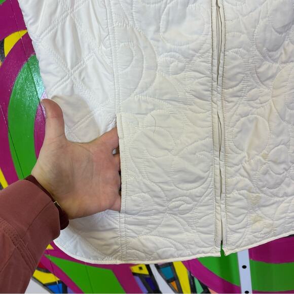 Relativity, Quilted Vest. Size Medium. Minor Stains, Could be washed out or dyed - Picture 3 of 7